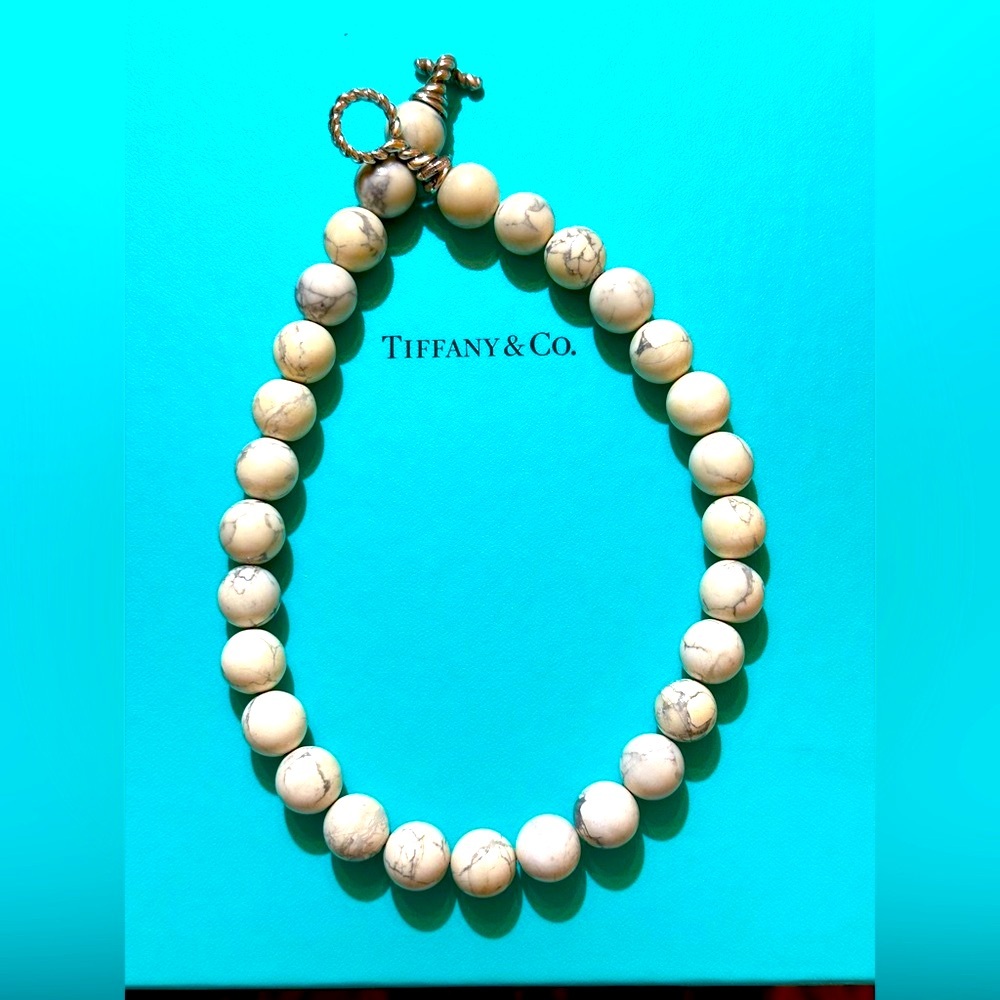Tiffany & Co. White Beaded Necklace - Picture 5 of 9